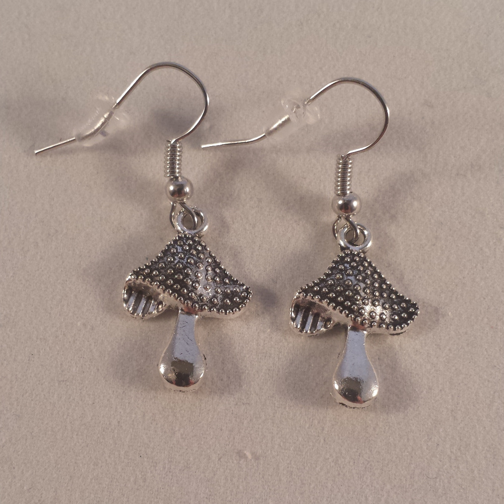Silver Plated Carved Mushroom Dangle Earrings Hypoallergenic Women's Party Gift